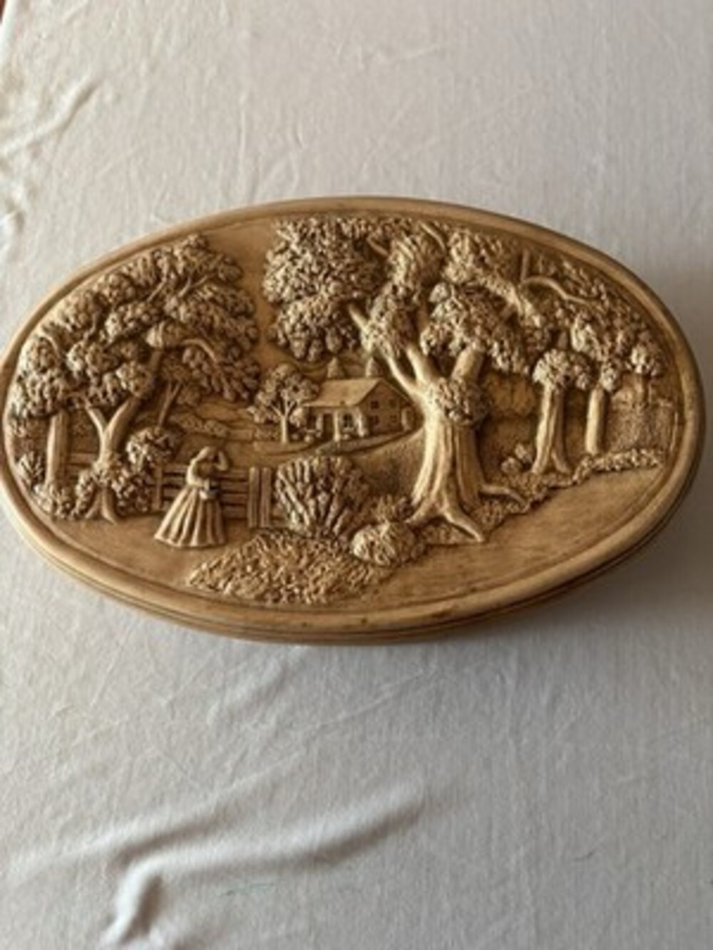 Hershey Molds Ceramic 1981 Trinket Or Candy Box